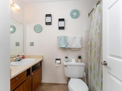 406 57 Brown Street, Stony Plain, AB - Indoor Photo Showing Bathroom