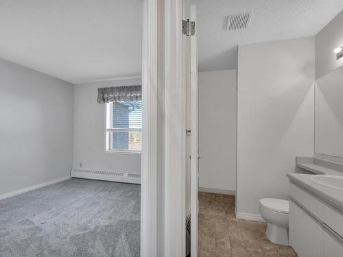 403 9760 176 Street, Edmonton, AB - Indoor Photo Showing Bathroom