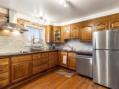 48030B Rge Road 85, Rural Brazeau County, AB - Indoor Photo Showing Kitchen With Double Sink