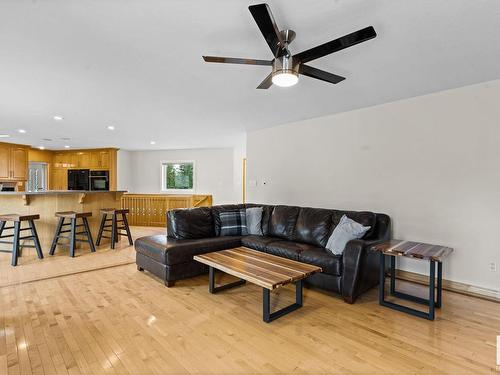 277 52514 Rge Road 223, Rural Strathcona County, AB - Indoor Photo Showing Living Room