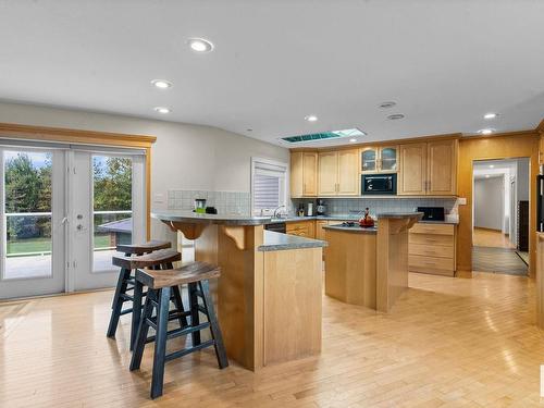 277 52514 Rge Road 223, Rural Strathcona County, AB - Indoor Photo Showing Kitchen