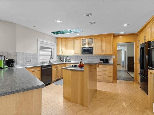 277 52514 Rge Road 223, Rural Strathcona County, AB - Indoor Photo Showing Kitchen