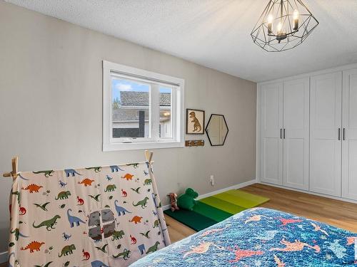 277 52514 Rge Road 223, Rural Strathcona County, AB - Indoor Photo Showing Bedroom