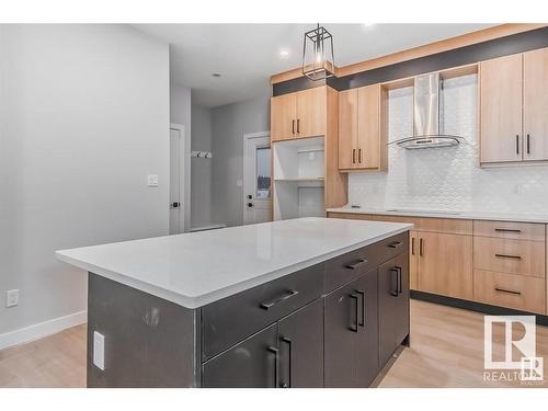 28 Resplendent Way, St. Albert, AB - Indoor Photo Showing Kitchen