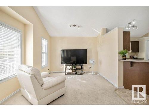 1566 34A Avenue, Edmonton, AB - Indoor Photo Showing Living Room