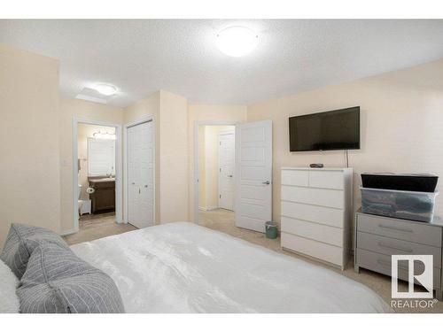 1566 34A Avenue, Edmonton, AB - Indoor Photo Showing Bedroom