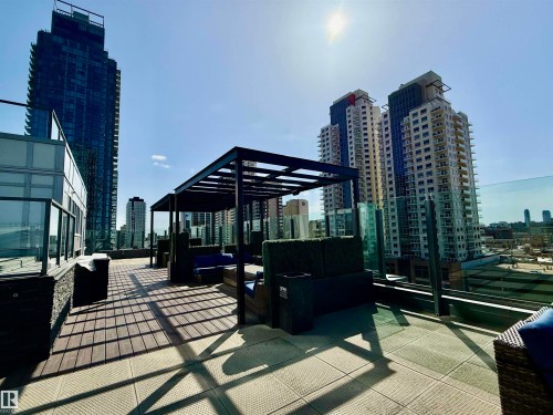 609 10238 103 Street, Edmonton, AB - Outdoor