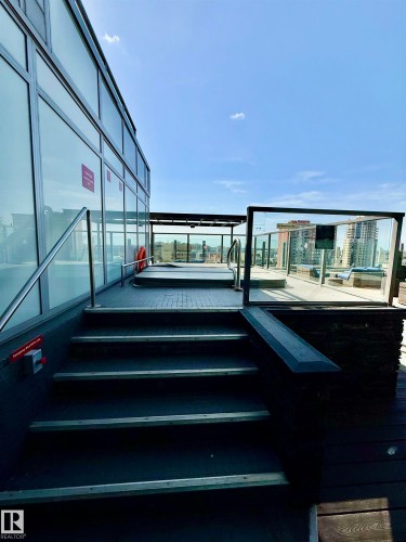 609 10238 103 Street, Edmonton, AB - Outdoor