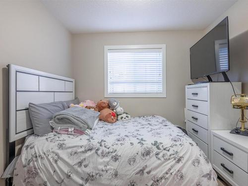 28 9515 160 Avenue, Edmonton, AB - Indoor Photo Showing Bedroom