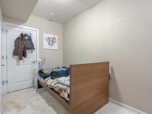 28 9515 160 Avenue, Edmonton, AB - Indoor Photo Showing Other Room