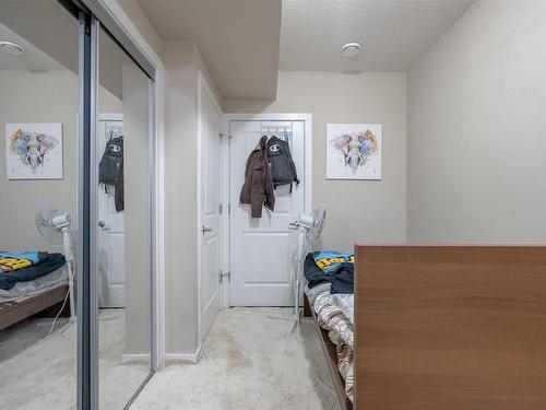 28 9515 160 Avenue, Edmonton, AB - Indoor Photo Showing Bedroom