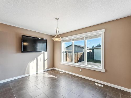 3607 12 St Nw, Edmonton, AB 