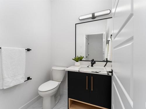 6923 Johnnie Caine Way, Edmonton, AB - Indoor Photo Showing Bathroom