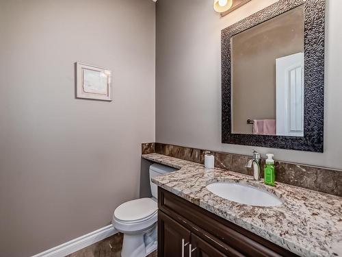 1528 Cunningham Cape, Edmonton, AB - Indoor Photo Showing Bathroom