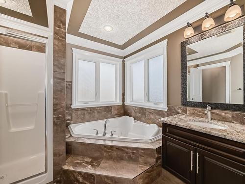 1528 Cunningham Cape, Edmonton, AB - Indoor Photo Showing Bathroom