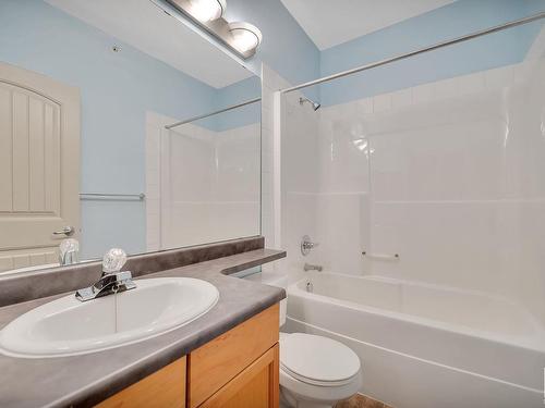 318 2503 Hanna Crescent, Edmonton, AB - Indoor Photo Showing Bathroom