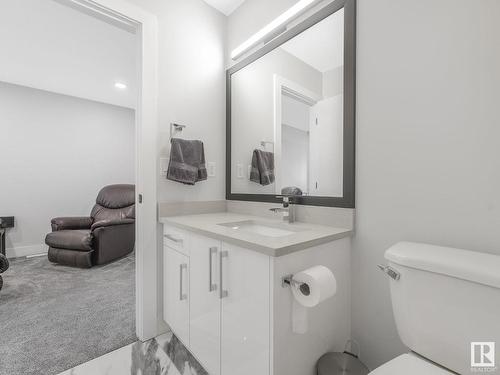 6056 179 Avenue, Edmonton, AB - Indoor Photo Showing Bathroom