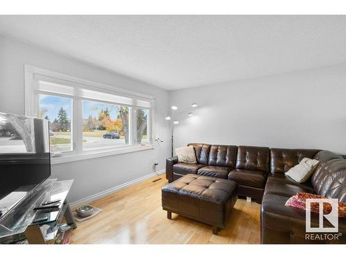 3523 109 St Nw, Edmonton, AB 