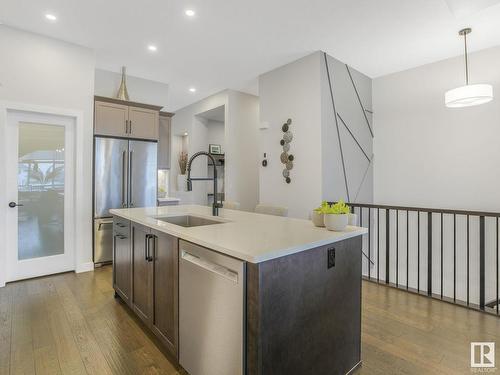 122 Edgewater Circle, Leduc, AB - Indoor Photo Showing Kitchen With Stainless Steel Kitchen With Upgraded Kitchen