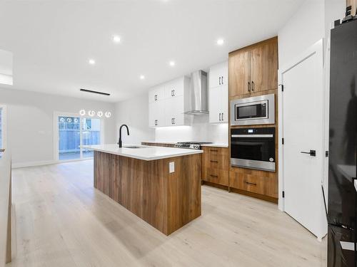 5 Darby Crescent, Spruce Grove, AB - Indoor Photo Showing Kitchen