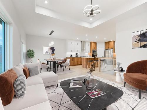 5 Darby Crescent, Spruce Grove, AB - Indoor Photo Showing Living Room