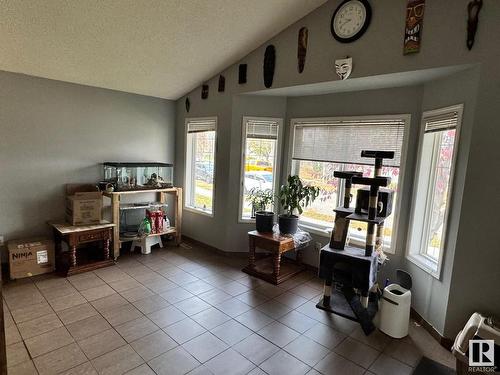 21315 91 Avenue, Edmonton, AB - Indoor