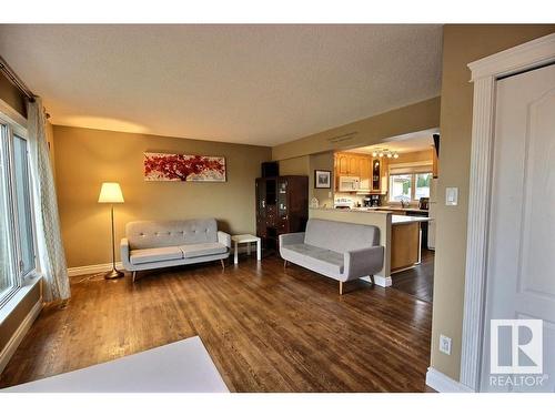 6003 90 Avenue, Edmonton, AB - Indoor