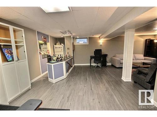 6003 90 Avenue, Edmonton, AB - Indoor