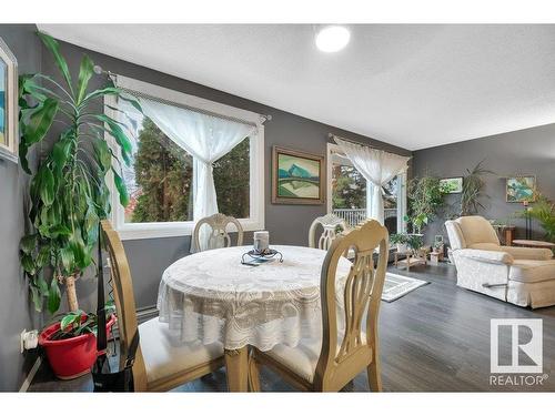 201 5125 Riverbend Road, Edmonton, AB - Indoor Photo Showing Dining Room