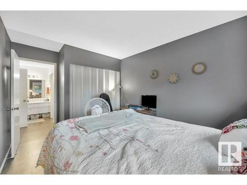 201 5125 Riverbend Road, Edmonton, AB - Indoor Photo Showing Bedroom