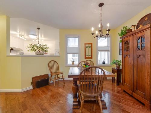 10636 29 Avenue, Edmonton, AB - Indoor Photo Showing Dining Room