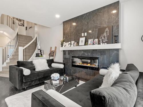 4108 Hawthorn Court, Edmonton, AB - Indoor Photo Showing Living Room With Fireplace