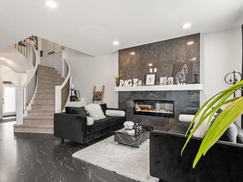 4108 Hawthorn Court, Edmonton, AB - Indoor Photo Showing Living Room With Fireplace