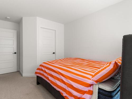 4108 Hawthorn Court, Edmonton, AB - Indoor Photo Showing Bedroom