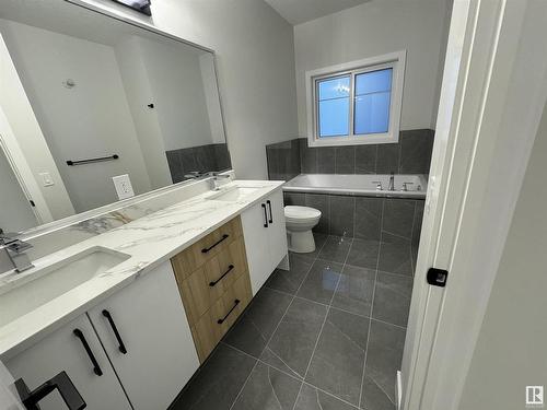 17039 45 Street, Edmonton, AB - Indoor Photo Showing Bathroom