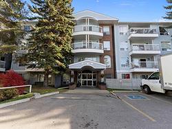 #401 15503 106 ST NW  Edmonton, AB T5X 5W7