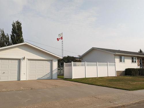 6002 50 St, Vegreville, AB 