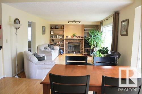 425 Buchanan Road, Edmonton, AB - Indoor With Fireplace