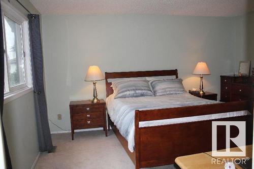 425 Buchanan Road, Edmonton, AB - Indoor Photo Showing Bedroom