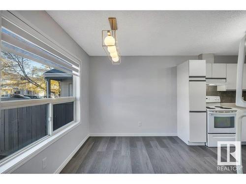 Edmonton, AB - Indoor Photo Showing Kitchen