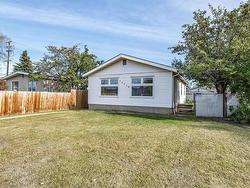 12719 74 ST NW  Edmonton, AB T5C 0W8