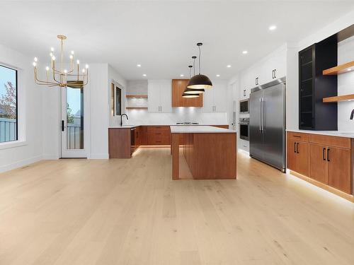 4687 Chegwin Wynd, Edmonton, AB - Indoor Photo Showing Kitchen