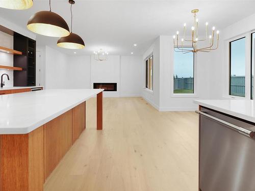 4687 Chegwin Wynd, Edmonton, AB - Indoor Photo Showing Kitchen