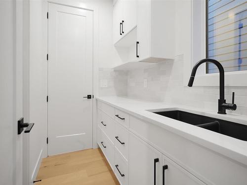 4687 Chegwin Wynd, Edmonton, AB - Indoor Photo Showing Kitchen With Double Sink