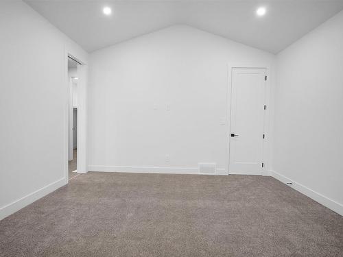 4687 Chegwin Wynd, Edmonton, AB - Indoor Photo Showing Other Room