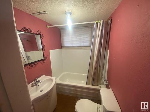 11523 91 Street, Edmonton, AB - Indoor Photo Showing Bathroom