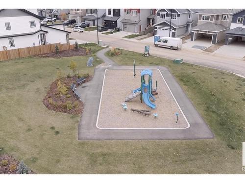 672 Astoria Way, Devon, AB - Outdoor