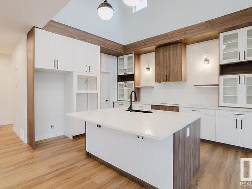 672 Astoria Way, Devon, AB - Indoor Photo Showing Kitchen