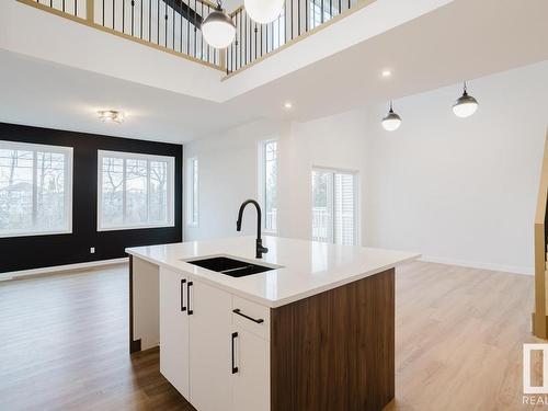 672 Astoria Way, Devon, AB - Indoor Photo Showing Kitchen With Double Sink