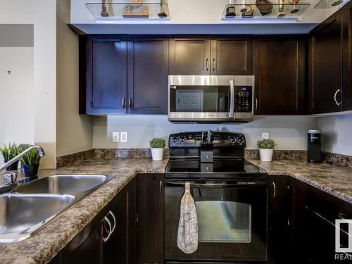 220 42 Summerwood Boulevard, Sherwood Park, AB - Indoor Photo Showing Kitchen With Double Sink